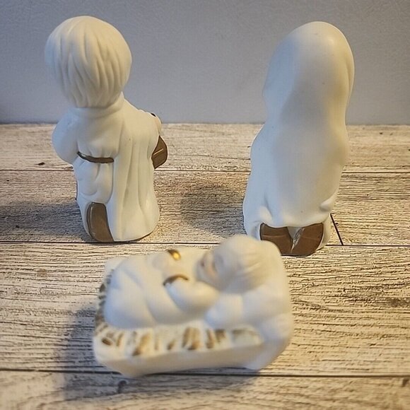 10 Pc Holiday Expressions Porcelain Bisque Nativity Set Christmas Holiday Holy - Picture 3 of 13